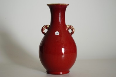 A Chinese monochrome sang-de-boeuf-glazed yuhuchunping vase, 18/19th C.
